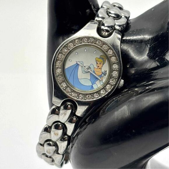 Vintage Silver Disney Cinderella Watch - Picture 1 of 4